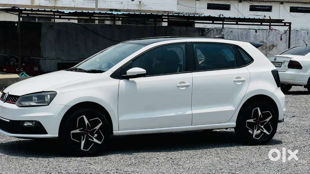 Neat And Well Maintained 2016 Model Manual