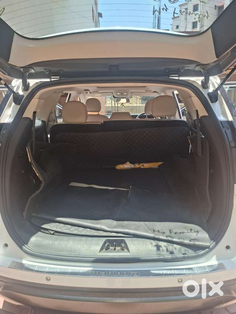 Mahindra Xuv700 Ax7 L Petrol At 7-seater  Top Variant  Excellent Con