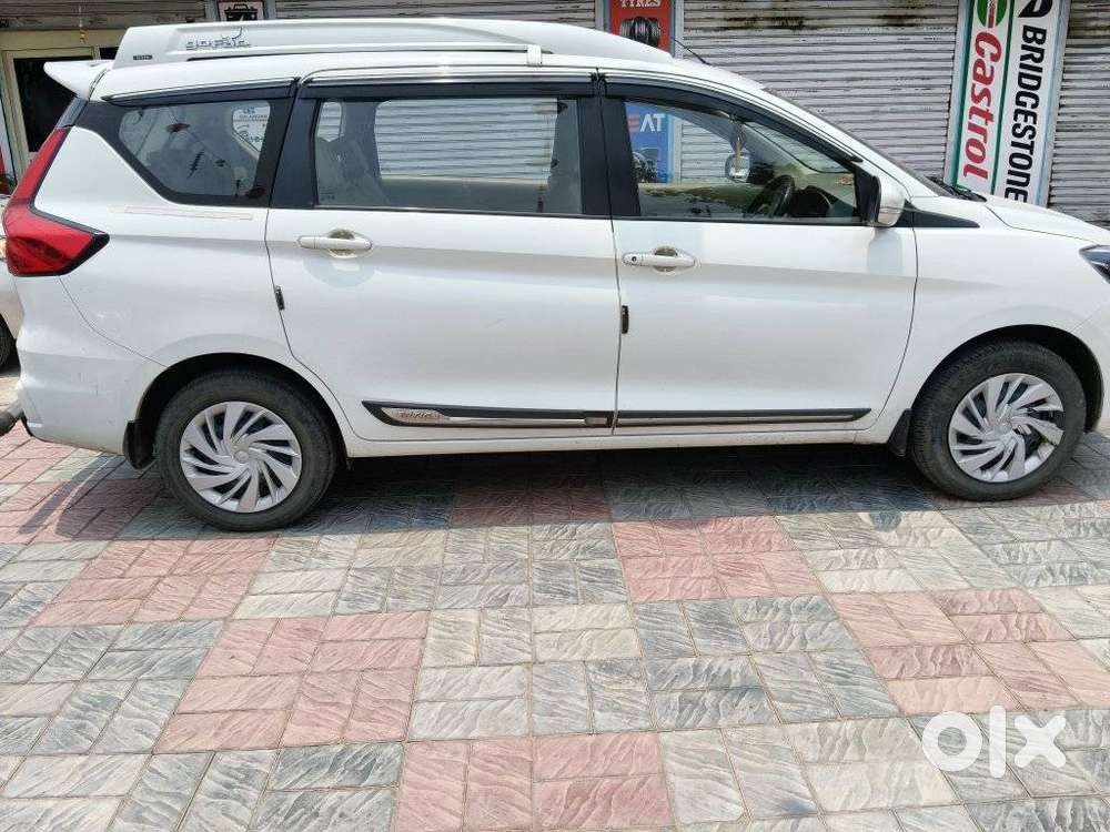 Maruti Suzuki Ertiga Vxi Abs Bs Iv, 2024, Petrol