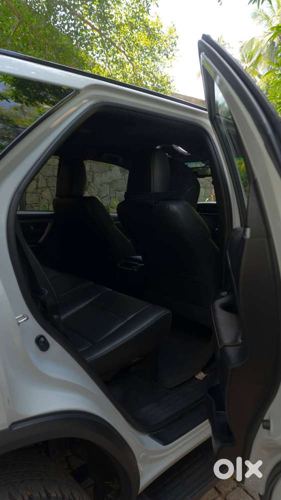 Fortuner 2023 4x2 At Diesel - Customised, Dechromed