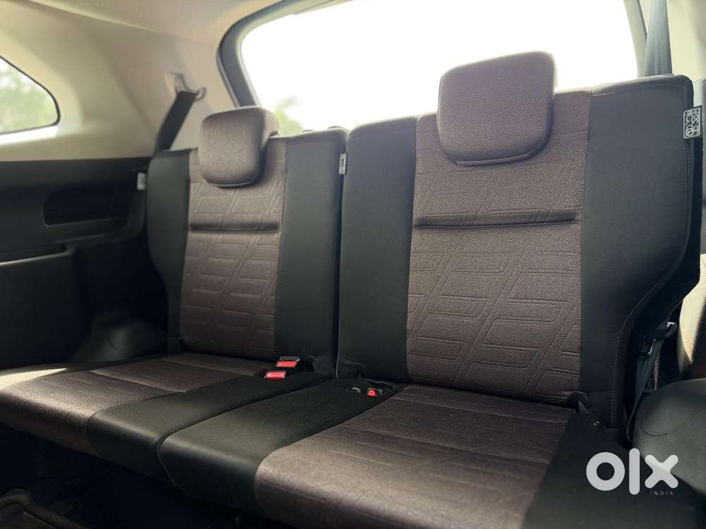 Toyota Innova Hycross 2.0 Vx (o) Hybrid 7 Str, 2024, Petrol