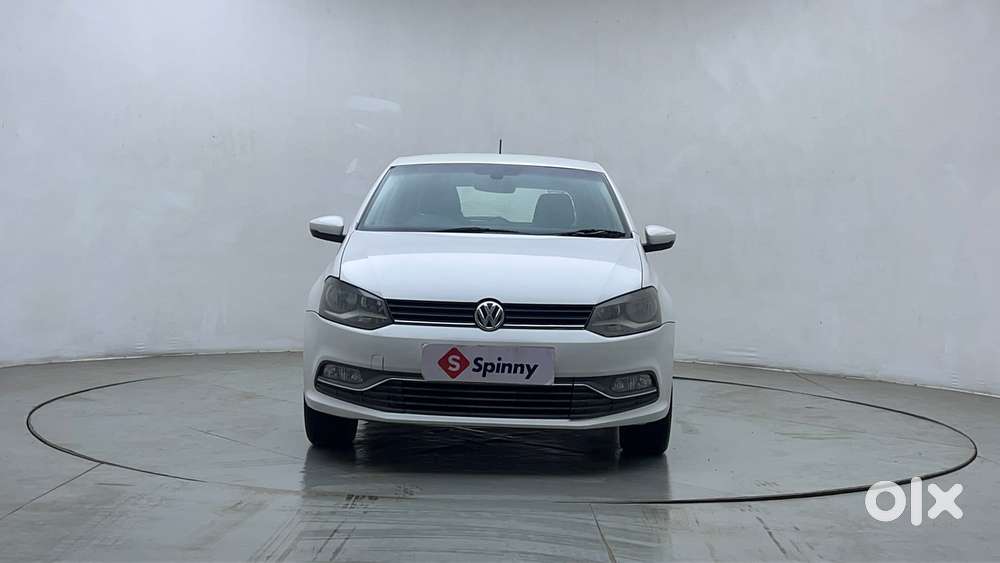 Volkswagen Polo Petrol Highline 1.2l, 2016, Petrol