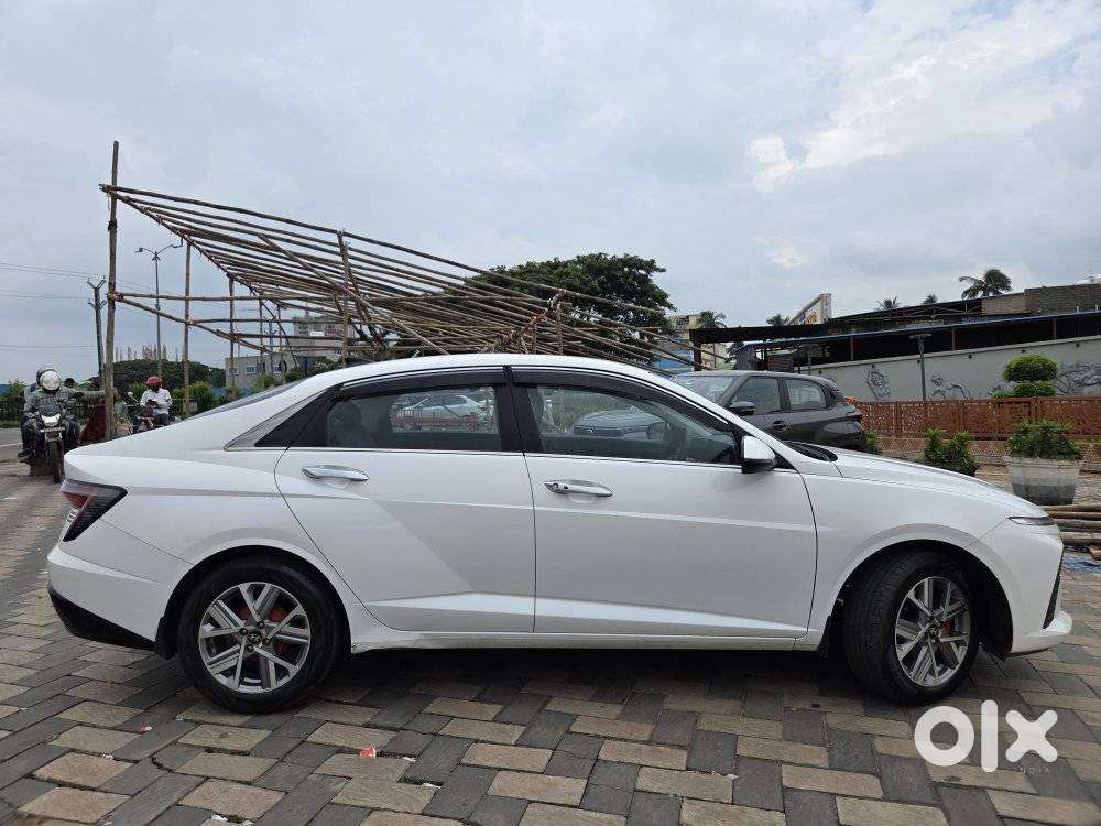 Hyundai Verna 1.5 Mpi Mt Sx (o), 2025, Petrol
