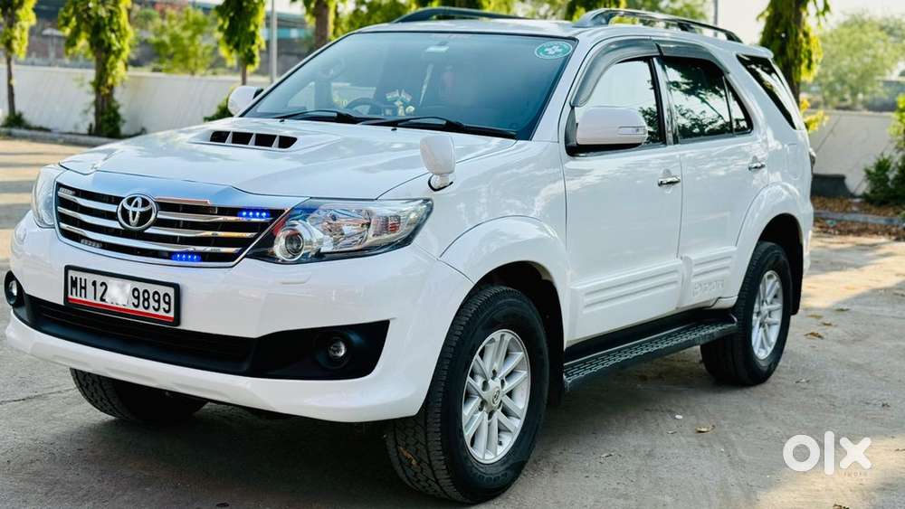 Toyota Fortuner 2013 Diesel Well Maintained Singal Hand Use New Tyres