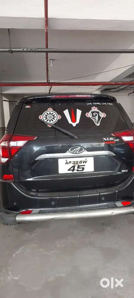 Mahindra Xuv500 Single Owner, New Tyres Best Condition