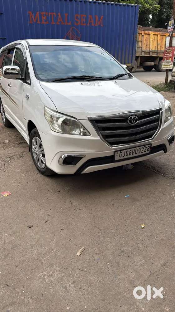 Toyota Innova 2014 2owner Total Original