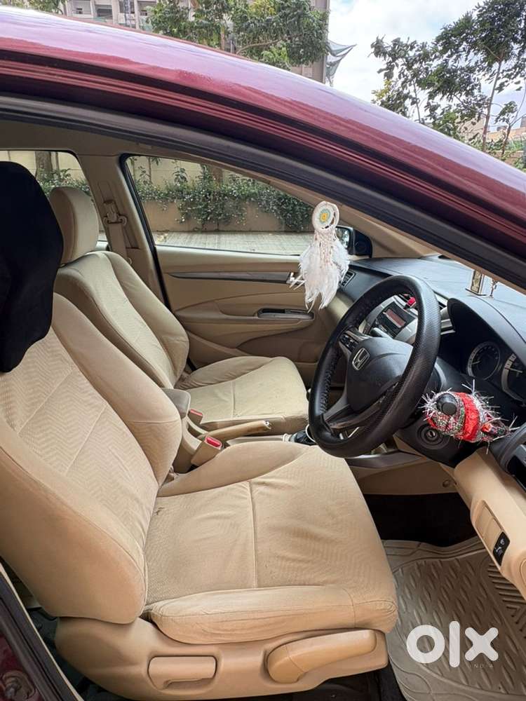 Selling My Honda City 1.5 V Mt Petrol.