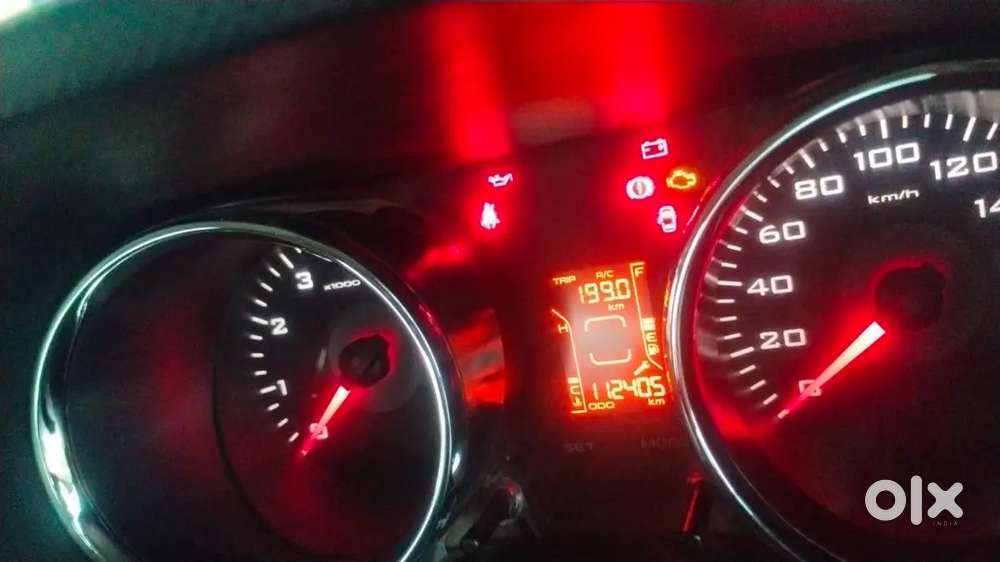 Mahindra Tuv 300 T 8 2017 Diesel Good Condition