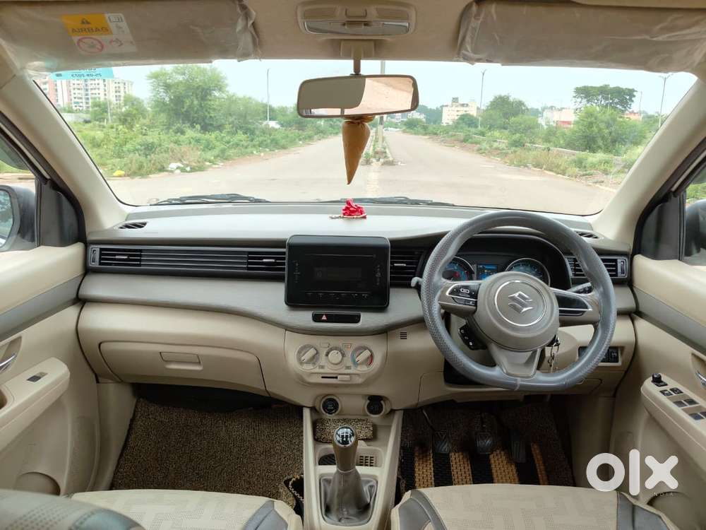 Maruti Suzuki Ertiga 1.5 Vxi, 2023, Petrol