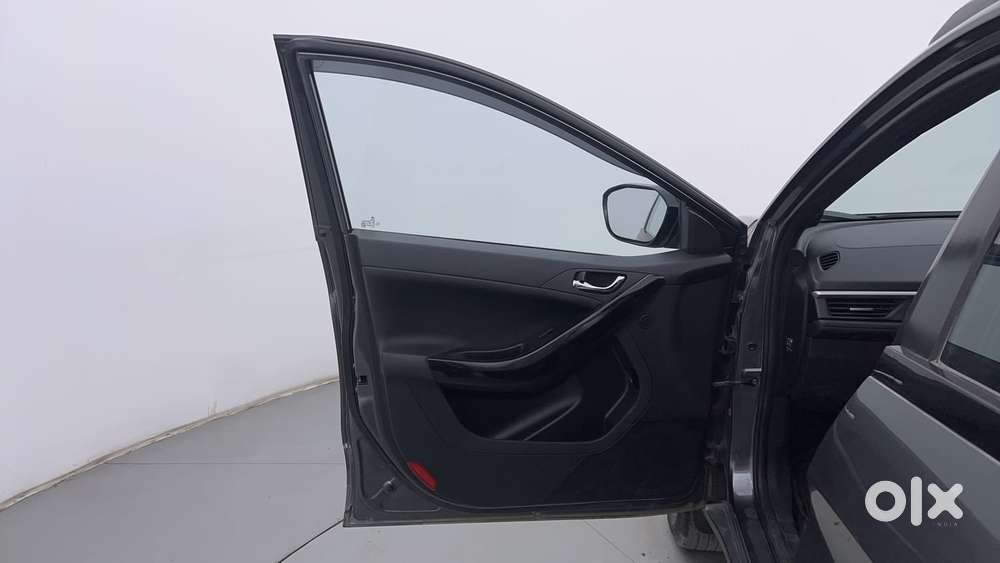 Tata Nexon Fearless Plus S 1.2 Revotron Petrol 7 Dca  Dt, 2023, Petr..