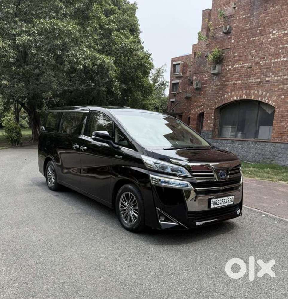 Toyota Vellfire Vip – Executive Lounge, 2023, Petrol