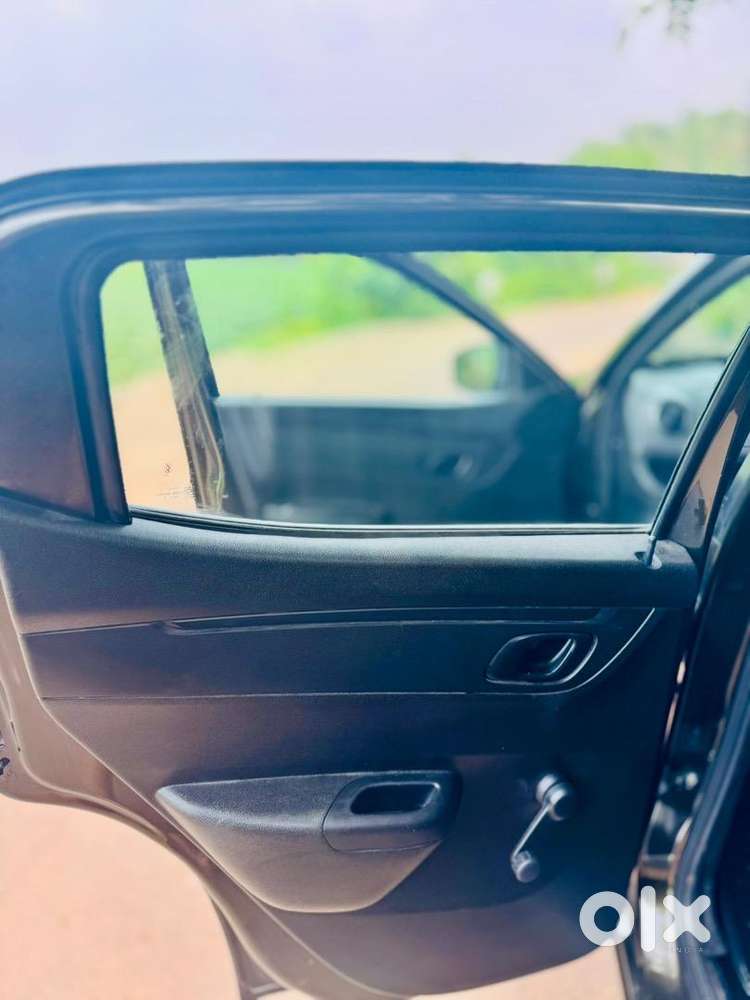 Renault Kwid 2017 Petrol 61983 Km Driven