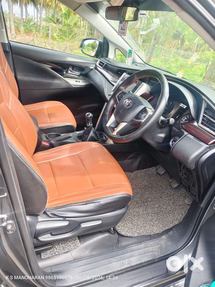 Toyota Innova Crysta 2.4 V 8 Str, 2017, Diesel