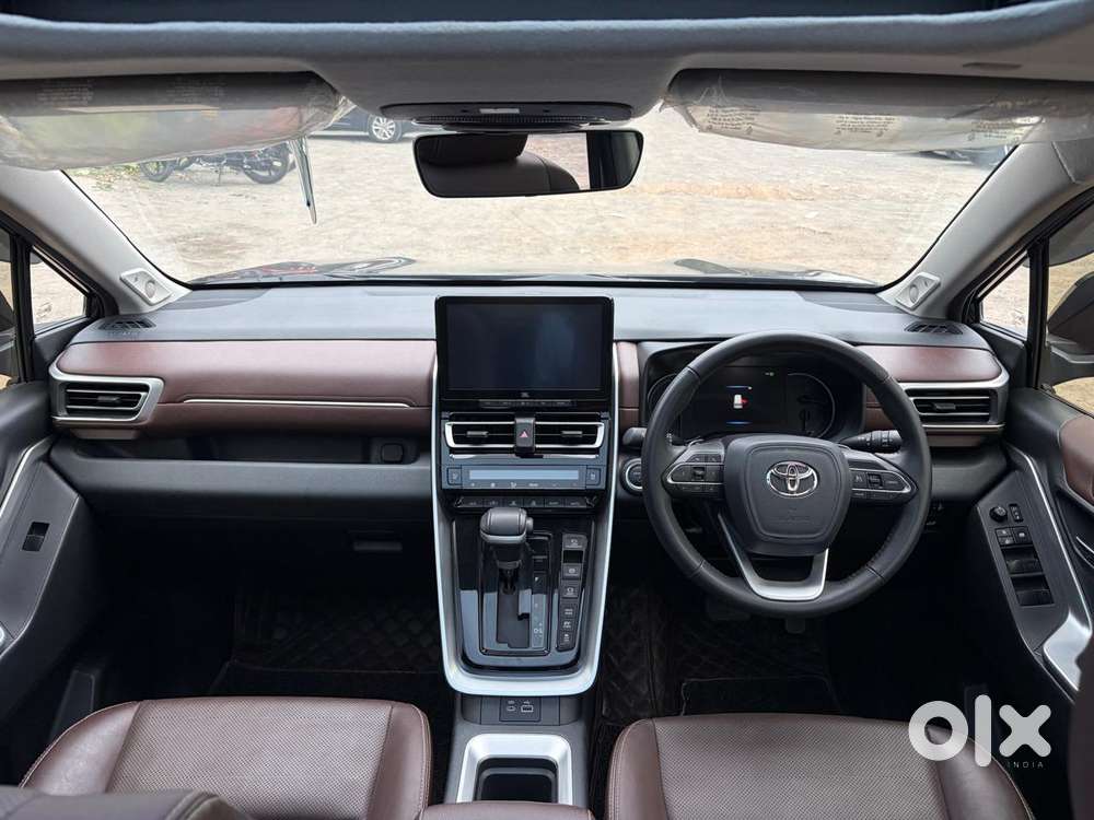 Toyota Innova Hycross 2.0 Zx (o) Hybrid 7 Str, 2023, Electric