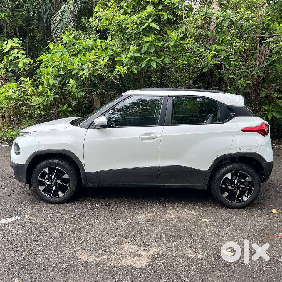 Tata Punch Accomplished Dazzle Sunroof Cng, 2024, Petrol