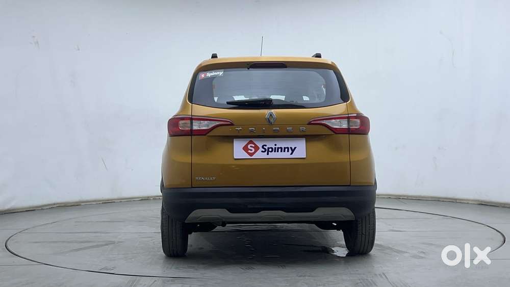 Renault Triber Rxz, 2023, Petrol