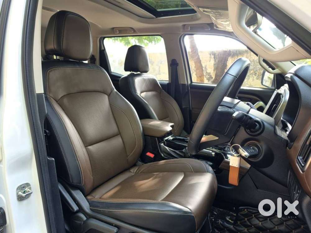 Mahindra Scorpio-n 2.0 Z8 Petrol At 7 Str, 2025, Petrol