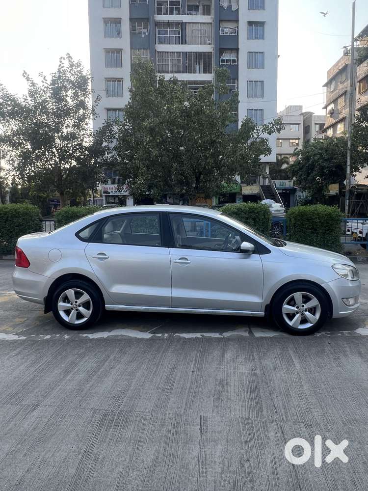 Skoda Rapid 1.5 Tdi Style/1.5 At Style, 2016, Diesel