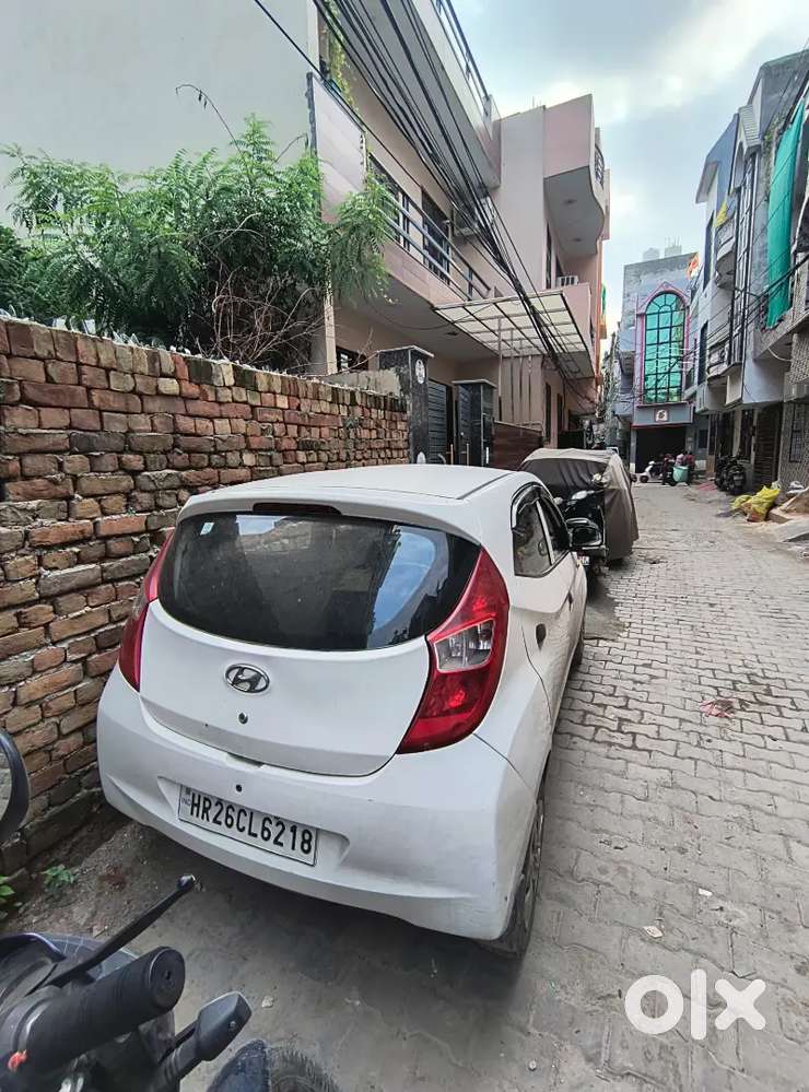 Hyundai Eon 2015 Petrol Well Maintained