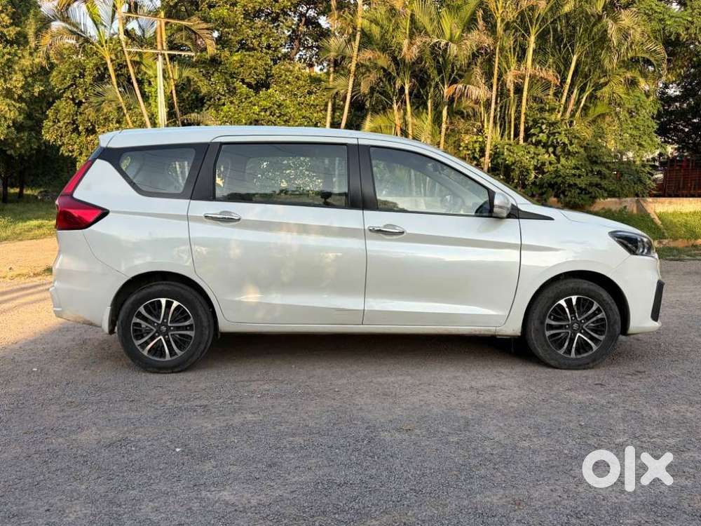 Maruti Suzuki Ertiga Zxi Shvs, 2024, Petrol
