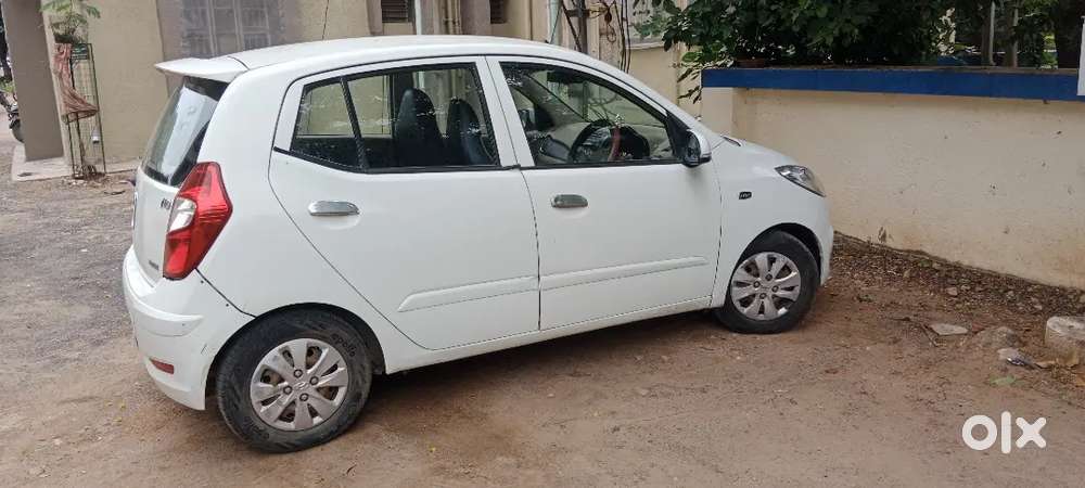 Hyundai I10 2012 Cng & Hybrids 110000 Km Driven