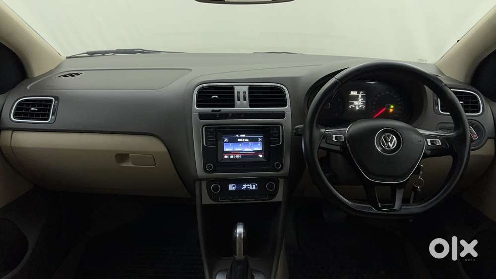 Volkswagen Vento 1.2 Tsi Highline At, 2016, Petrol