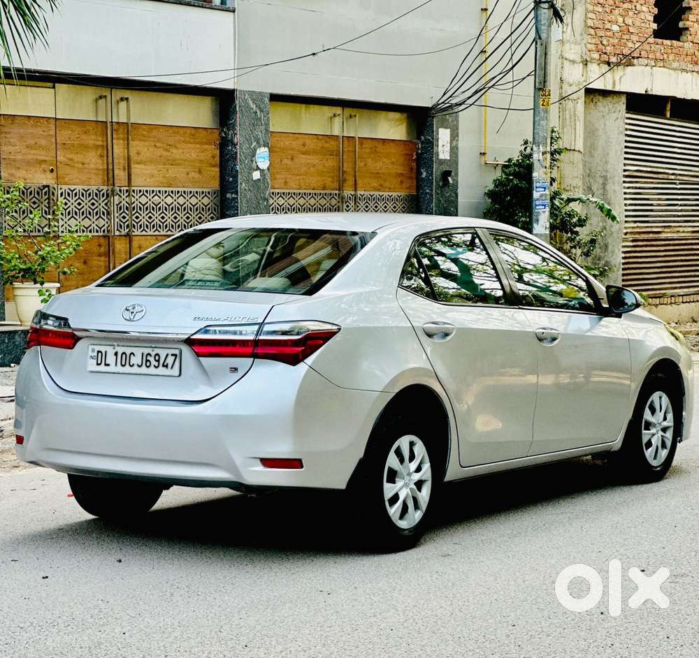 Toyota Corolla Altis 1.8 J, 2017, Petrol