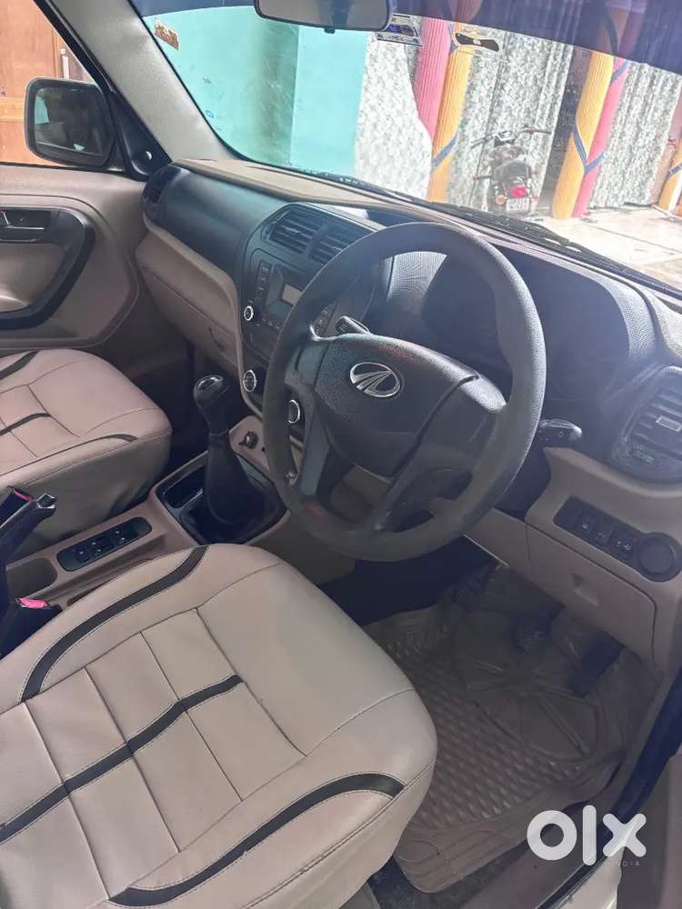 Mahindra Tuv 300 2015