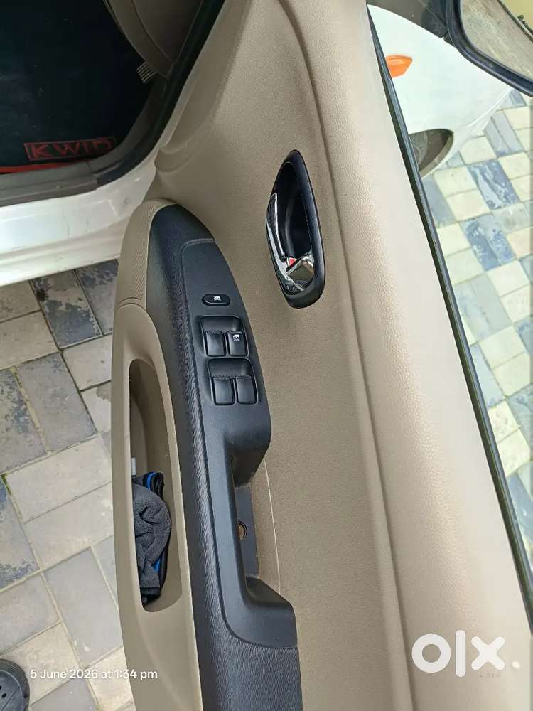 Hyundai I10 Sportz 2013