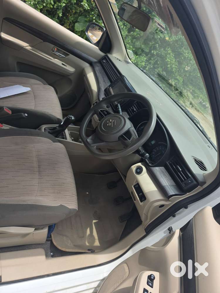Maruti Suzuki Ertiga 1.5 Zxi Plus Shvs, 2022, Petrol