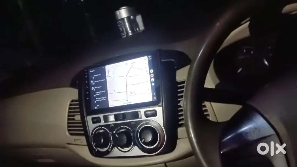 Toyota Innova Hycross 2012