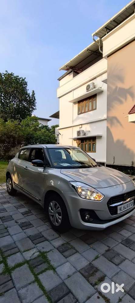 Maruti Suzuki Swift Vxi + Manual, 2022, Petrol