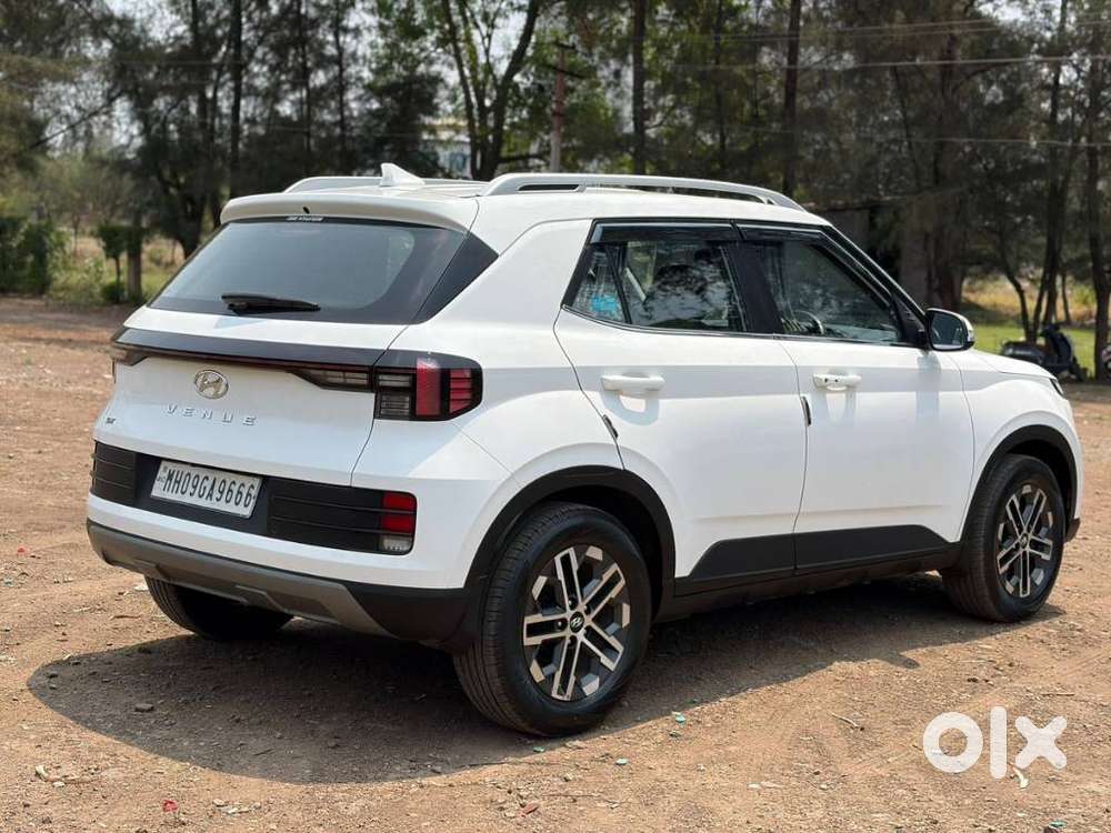 Hyundai Venue Sx (o) Mt 1.5 Diesel, 2022, Diesel