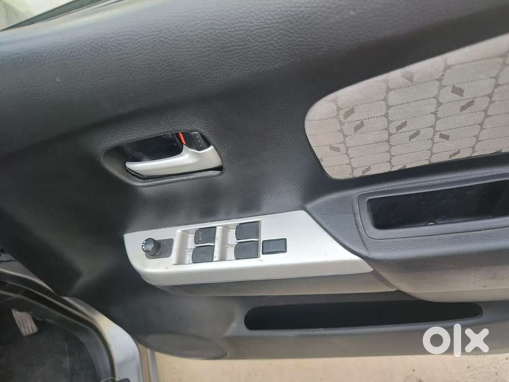 Maruti Suzuki Wagon R Vxi, 2015, Petrol