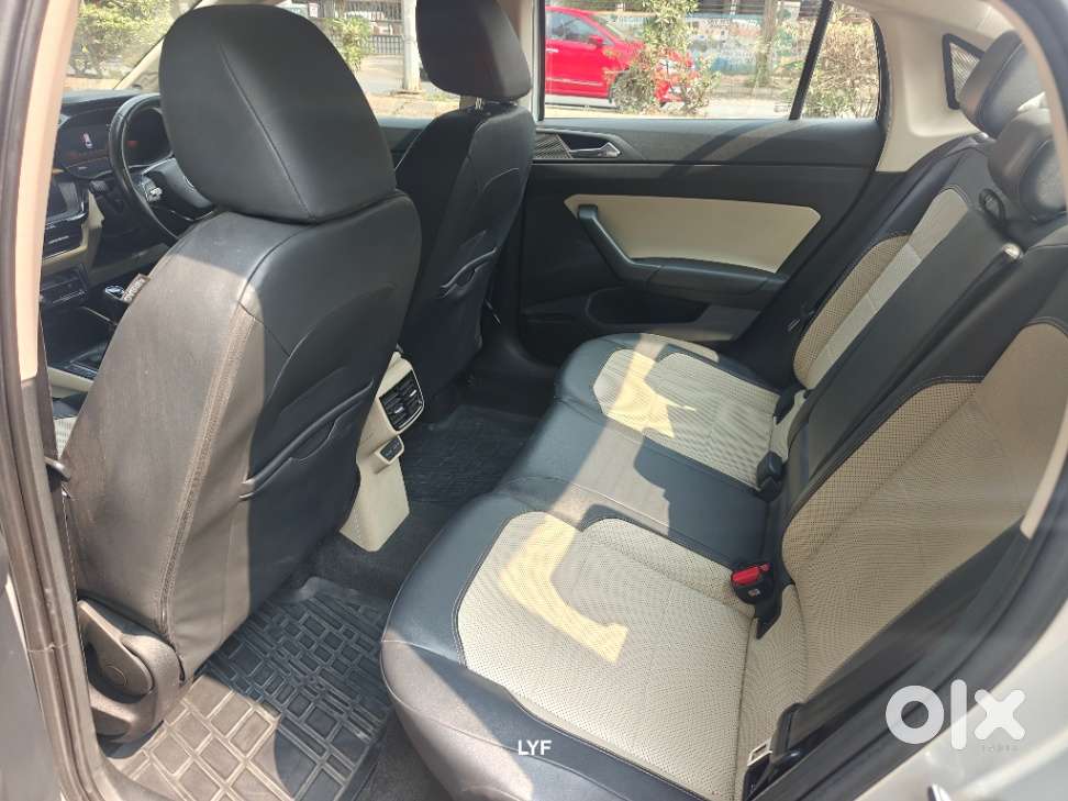 Skoda Slavia Style 1.0l Tsi Mt, 2022, Petrol