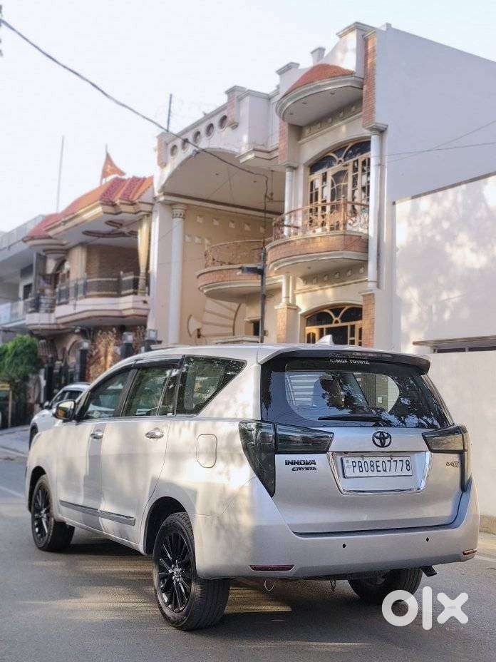 Toyota Innova Crysta 2.4 Gx Limited Edition 7 Str, 2017, Diesel