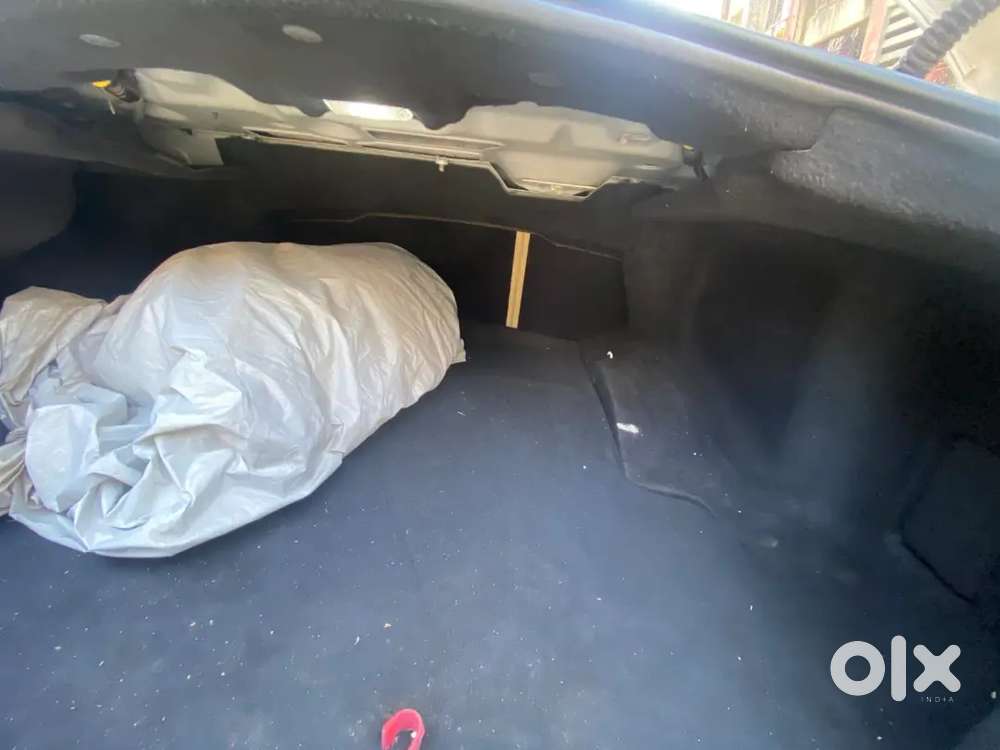 Jaguar Xf 2015 Diesel 65000 Km Driven