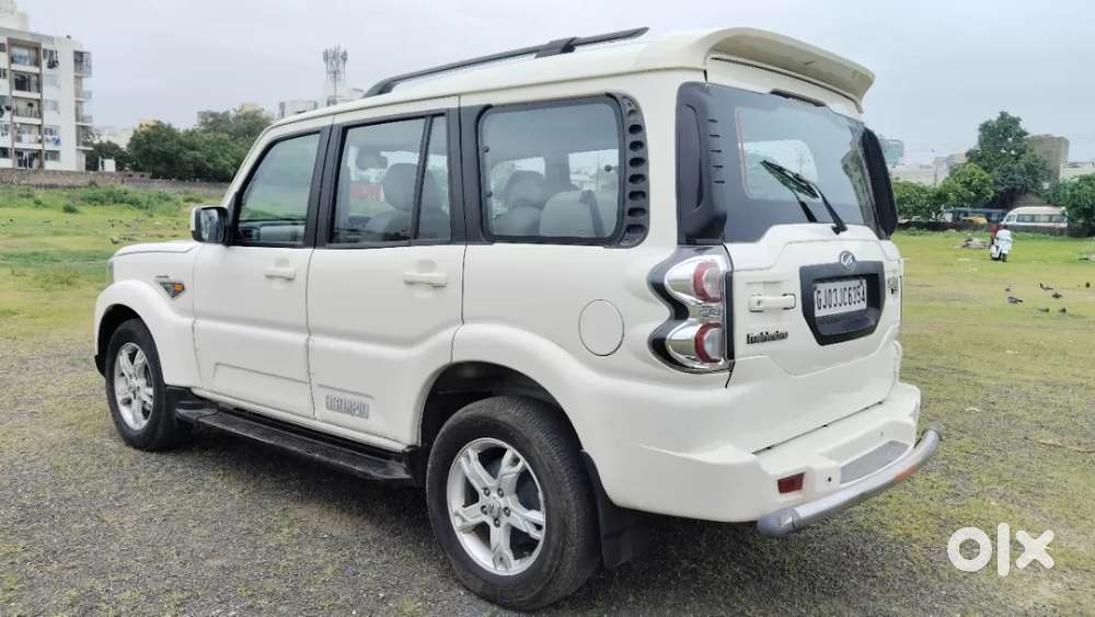 Mahindra Scorpio S10, 2017, Diesel