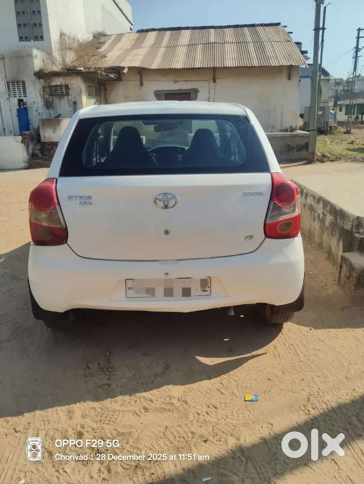 Toyota Liva Cng