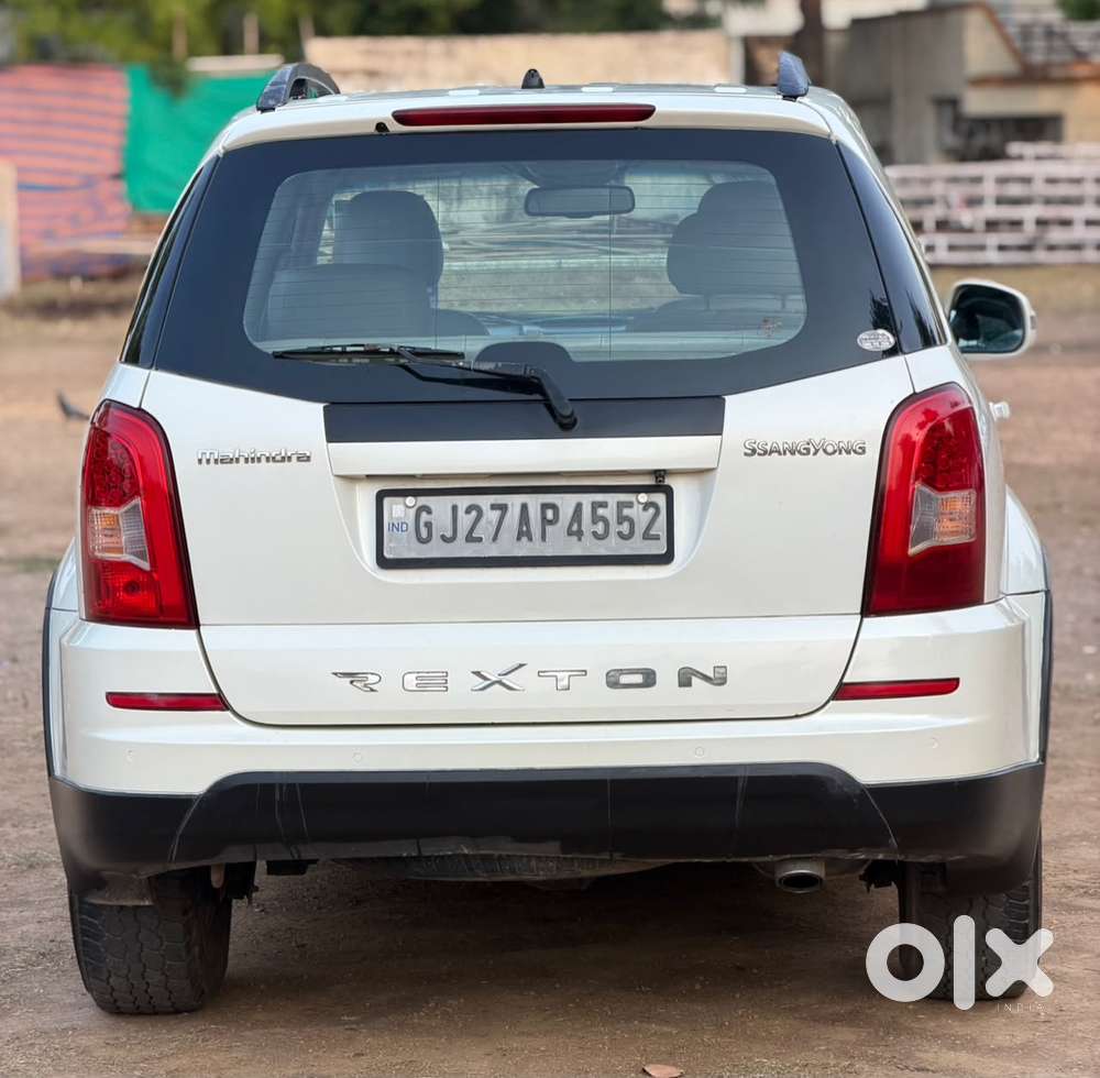 Mahindra Rexton, 2015, Diesel