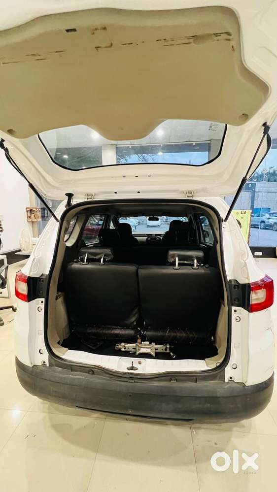 Renault Triber, 2020, Petrol