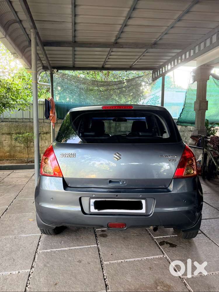 Urgent Sale:  Maruti Swift Vxi 2011