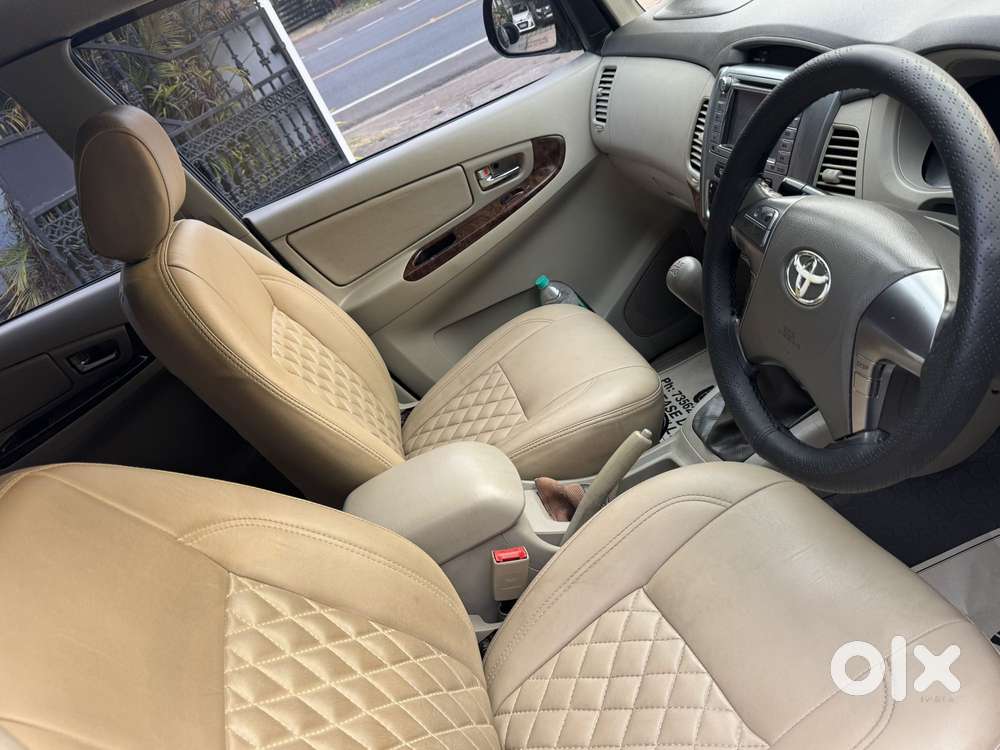 Toyota Innova 2.5 Vx 8 Str, 2014, Diesel