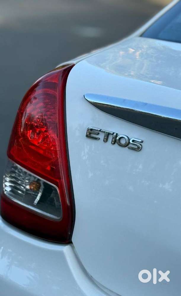 Toyota Etios High, 2011, Petrol