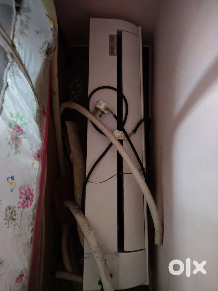 1.5 tone AC with I year compressor warranty in 30000 only
