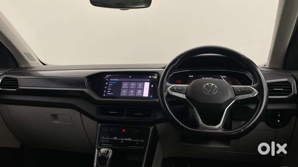Volkswagen Taigun Topline 1.0 Tsi At (electric Seats), 2022, Petrol