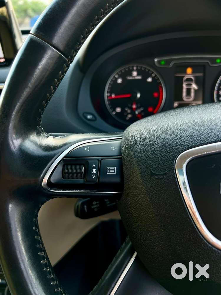Audi Q3 35 Tdi Premium Plus + Sunroof, 2019, Diesel