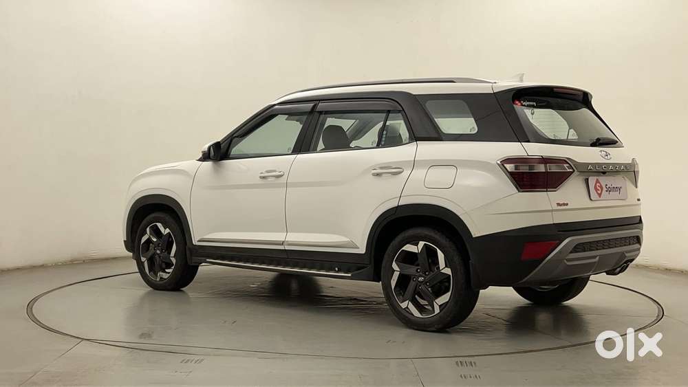 Hyundai Alcazar 1.5 Tdct Signature (o) 7s Petrol, 2023, Petrol