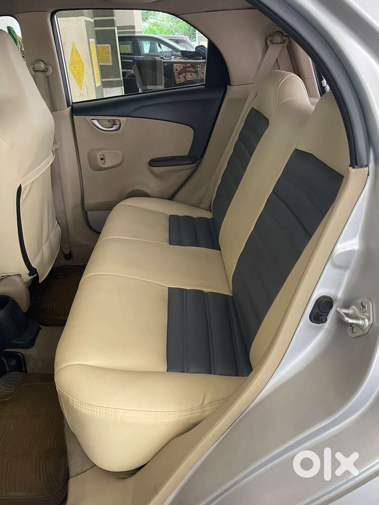 Honda Brio V Automatic, 2012, Petrol