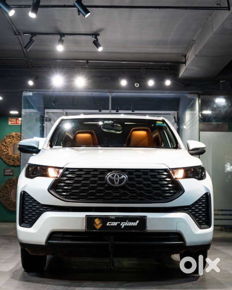 Toyota Innova Hycross 2.0 Gx 7 Str, 2025, Petrol